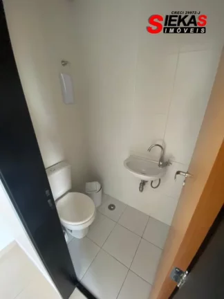 Imagem Sala Comercial disponível para Locação na Penha de França, São Paulo-SP: 1 Sala, 2 Banheiros, 1 Vaga de Garagem!