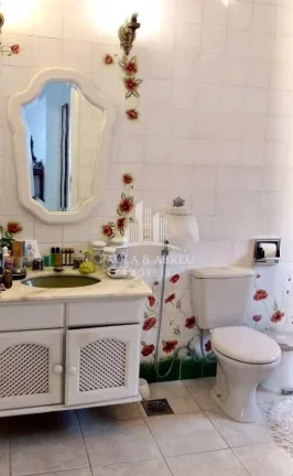 Imagem Chácara de Alto Padrão, 2.400M², 5 Dormitórios com 3 Suítes, em Socorro-SP