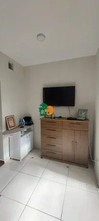 Imagem Casa para Venda em São Roque, Centro (mailasqui), 2 dormitórios, 1 suíte, 2 banheiros, 3 vagas