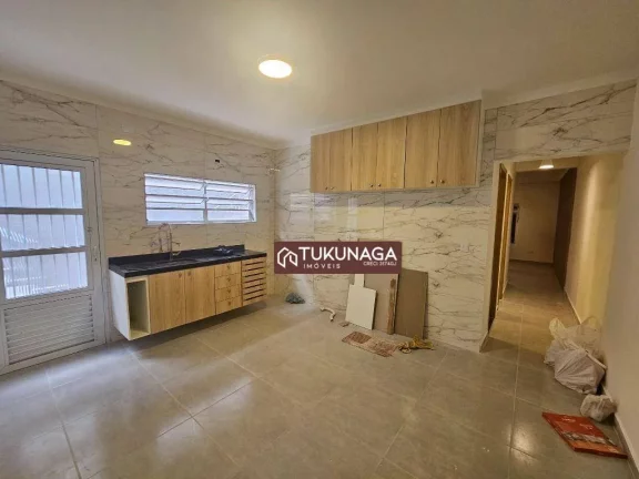 Imagem Casa com 2 quartos para alugar, 80 m² por R$ 1.700/mês - Vila Galvão - Guarulhos/SP