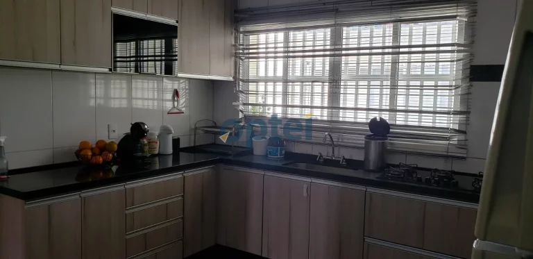 Imagem Sobrado, 196 m², 4 quartos, 2 suites, com 04 vagas no Bairro Anchieta, São Bernardo do Campo, SP.