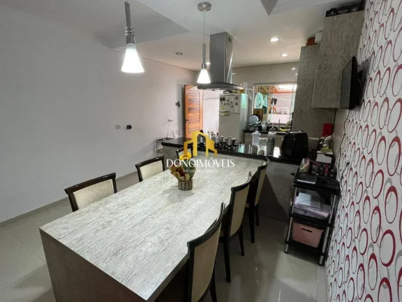 Imagem Excelente casa de 250 m² com acabamento moderno, lazer e localização estratégica