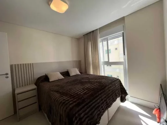 Imagem Apartamento mobiliado com 3 suítes e 2 vagas no Centro de Balneario Camboriu- SC