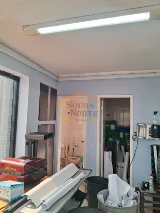 Imagem Sala Comercial, próximo ao metrô, 35m², copa/cozinha, armário embutido, 1 banheiro; 1 vaga de ga...