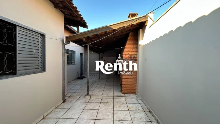 Imagem Casa com 2 dormitórios com AE e churrasqueira à venda por R$ 310.000 - Vila Nova - Rio Claro/SP