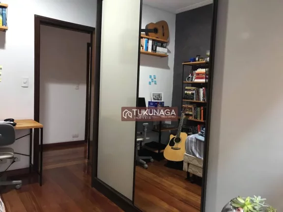 Imagem Casa com 3 quartos à venda, 250 m² por R$ 1.700.000 - Vila Milton - Guarulhos/SP