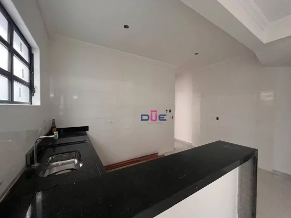 Imagem Casa sobreposta térrea com 3 suítes sendo 1 privativa e 2 americanas, no Embaré só 950 mil com 2 vagas. Novinha!!!