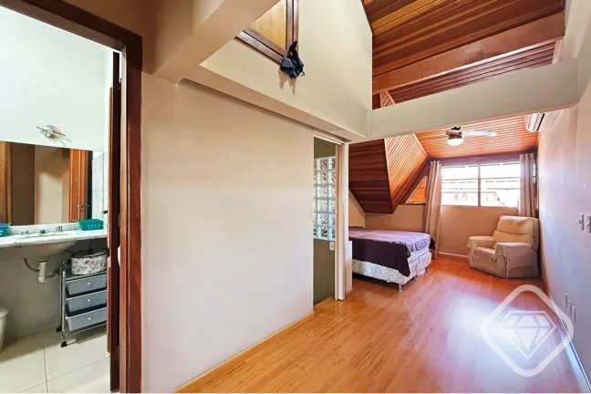 Imagem Casa com conforto, segurança e lazer no Condomínio La Fuente

Uma residência que entrega equilíb...