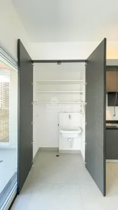 Imagem Apartamento semi-mobiliado para alugar Alphaville - Tamboré com 1 suíte e 1 vaga - 50m² | R$4.684,00 pacote - Santana de Parnaíba/SP