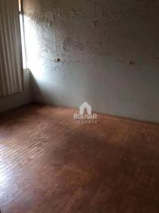 Imagem Casa com 3 dormitórios à venda, 180 m² - Setor Central - Itumbiara/GO