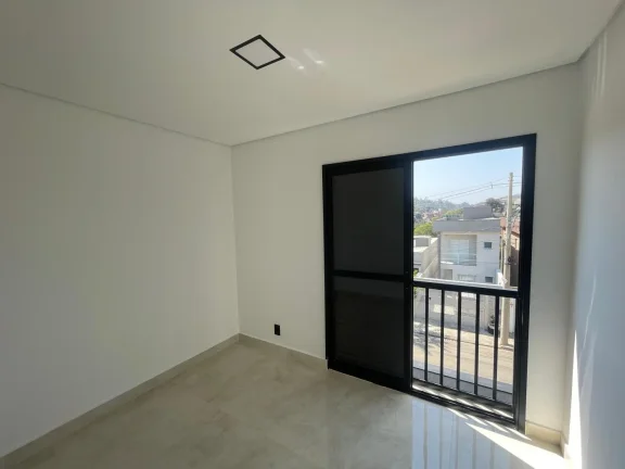 Imagem Casa com Piscina e Terraço no Condomínio Nova Jaguari