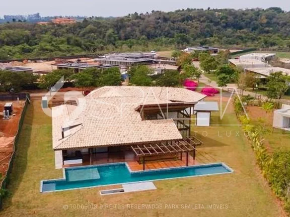 Imagem Lindíssima mansão tropical em fase avançada de construção à venda na Fazenda Boa Vista