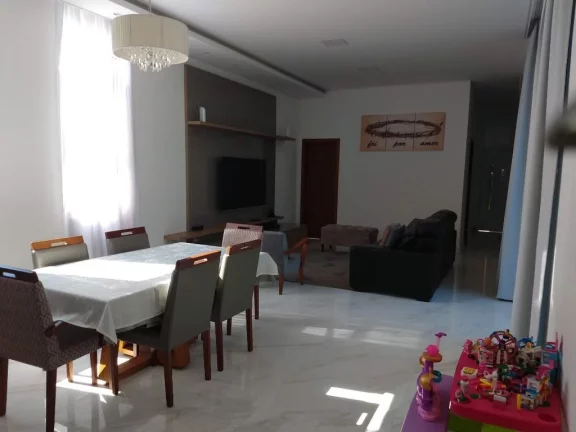 Imagem Sobrado com 3 dormitórios à venda, 320 m² por R$ 2.500.000,00 - Parque Residencial Itapeti - Mogi das Cruzes/SP
