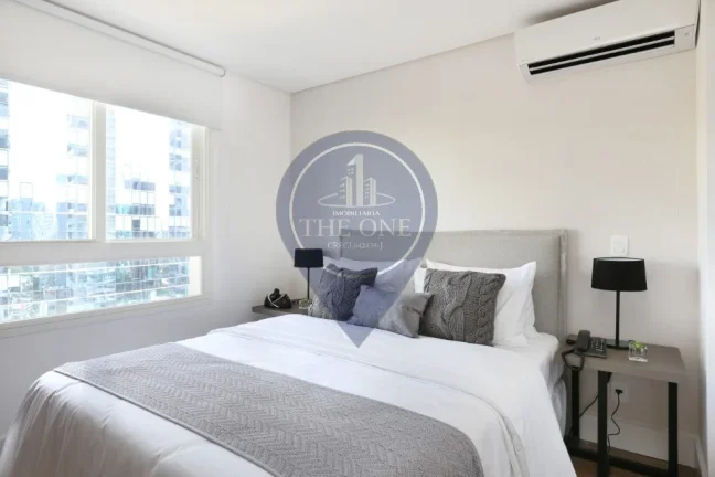 Imagem Apartamento para locação na Cidade Monções, São Paulo-SP: 1 quarto, 2 salas, 1 banheiro, 1 vaga de garagem, 70m²