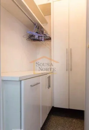 Imagem Apartamento com 150m², um apartamento por andar. Dispõe de 4 dormitórios, sendo 3 suítes com arm...