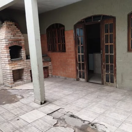 Imagem Sobrado à venda em Cotia-SP - Parque Isaac Pires: 2 quartos, 2 banheiros, 3 vagas, 100m² área. Aproveite!