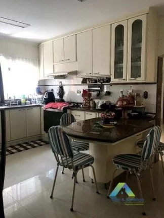 Imagem MOOCA Sobrado com Edícula, 300 METROS, 3 dormitórios, 1 suíte, com fácil ótima localização e valor !!!