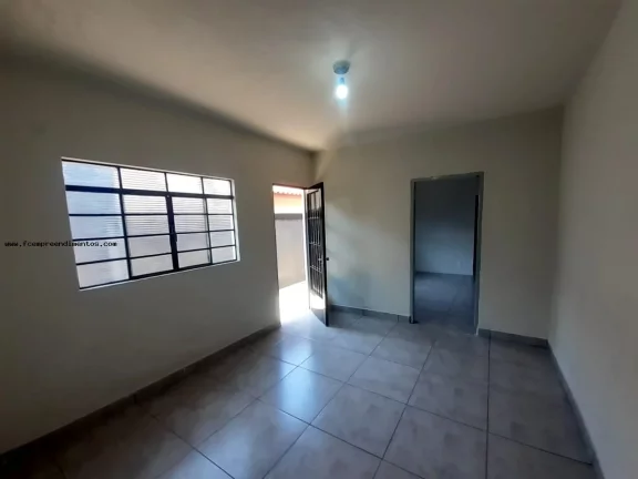 Imagem Casa Geminada para Venda em Limeira, Jardim Brasil, 2 dormitórios, 1 banheiro, 1 vaga