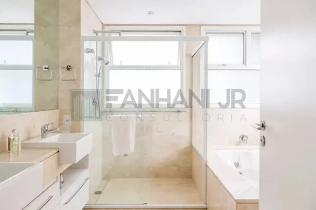 Imagem Imperdível apartamento de alto padrão à venda em São Paulo - Jardim América: 3 quartos, 3 suítes, 3 salas, 5 banheiros, 4 vagas, 250m².