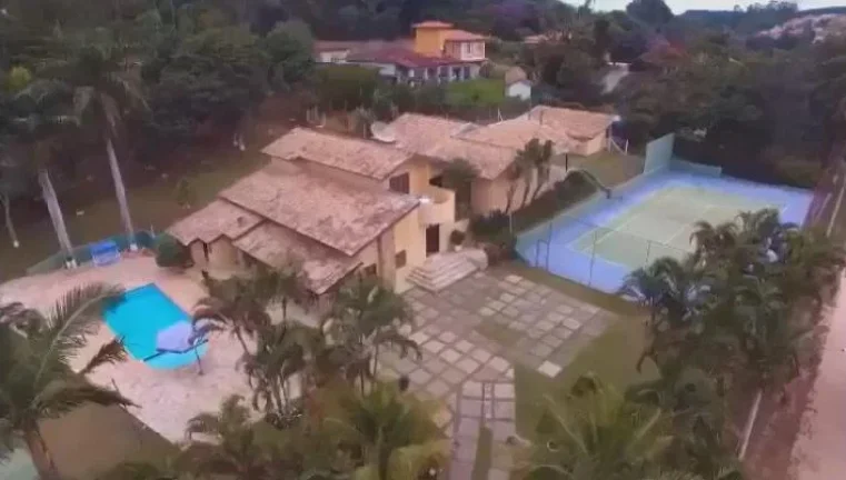 Chácara à venda em Serra Negra 4 suítes linda, oportunidade.