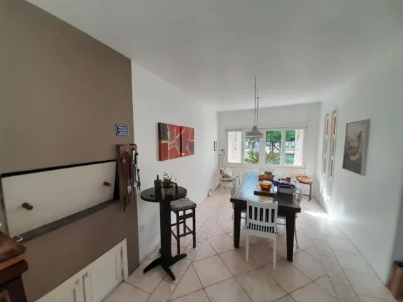 Imagem Casa 4 Dormitórios - Bairro Remanso
