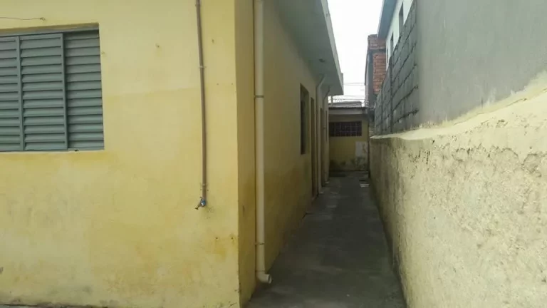 Imagem Casa com 1 dormitório à venda, 200 m² por R$ 360.000,00 - Cidade Miguel Badra - Suzano/SP