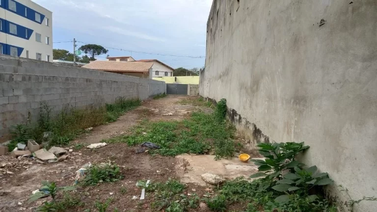 Imagem Terreno à venda, 420 m² por R$ 330.000,00 - Caxangá - Suzano/SP