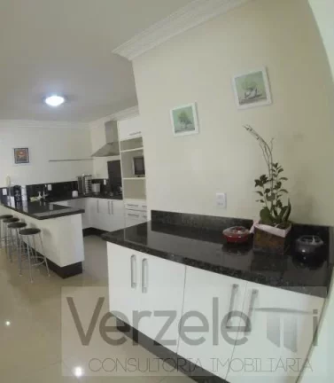 Imagem Apartamento para Temporada em Balneário Camboriú / SC no bairro Centro