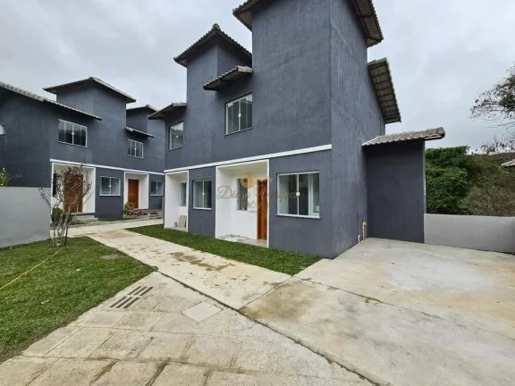Imagem Casa em Condomínio para Venda em Teresópolis / RJ no bairro Cascata do Imbuí