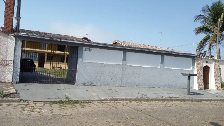Imagem Casa para Venda em Itanhaém, Gaivota (Praia), 5 dormitórios, 3 suítes, 1 banheiro, 4 vagas