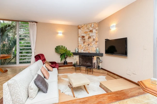 Imagem Casa Sobrado Vila Madalena - 541M², 4 Dorms, 2 Suítes, 5 Vagas, Piscina, Hidromassagem, Lareira, Lavabo.