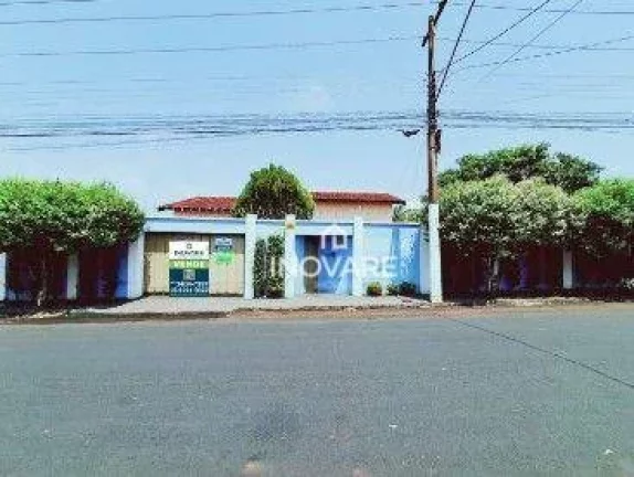 Imagem Casa com 3 dormitórios para alugar, 320 m² por R$ 3.500,00/mês - Jardim América - Itumbiara/GO