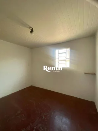 Imagem Casa com 2 dormitórios à venda, 114 m² por R$ 250.000 - Vila Alemã - Rio Claro/SP