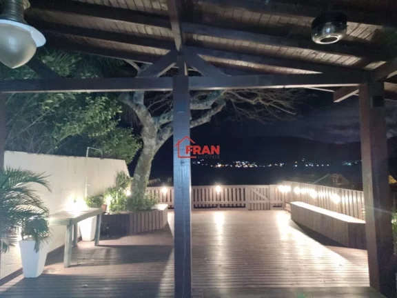 Imagem Belissima casa as Margens da lagoa da conceisão .
