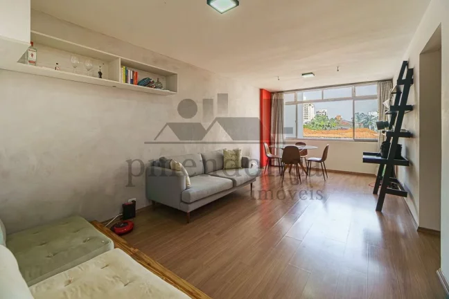 Imagem Este apartamento é ideal para quem busca um espaço amplo e confortável para morar. Com living par...