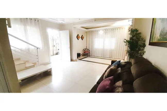 Imagem "Casa com Quintal e 2 Vagas em Pirituba - Oportunidade
