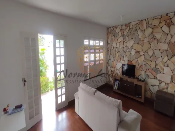 Imagem Casa de ESQUINA à Venda na Coroa do Meio. Próximo ao Condomínio La Villette.