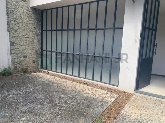 Imagem Casa Comercial de Alto Padrão para Locação em São Paulo-SP, Jardim América: 9 salas, 6 banheiros, 5 vagas, 230m².