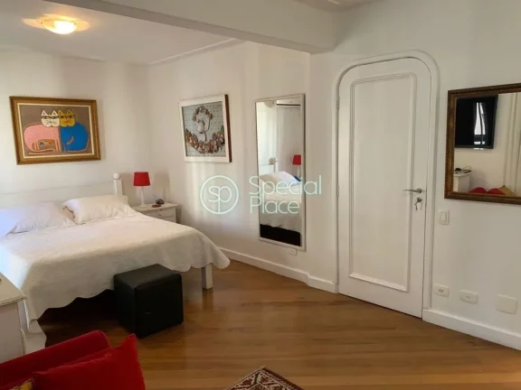 Imagem Cobertura duplex com 357m² na Vila Nova Conceição, próximo à Praça Pereira Coutinho. No primei...