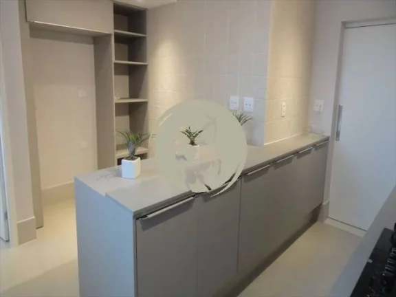 Imagem OPORTUNIDADE NO EMBARÉ TODO REFORMADO NA QUADRA DA PRAIA, APARTAMENTO AMPLO, TOTALMENTE REFORMADO C...