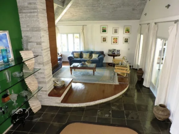 Imagem Casa em Condomínio a Venda no bairro Granja Viana - Carapicuíba, SP