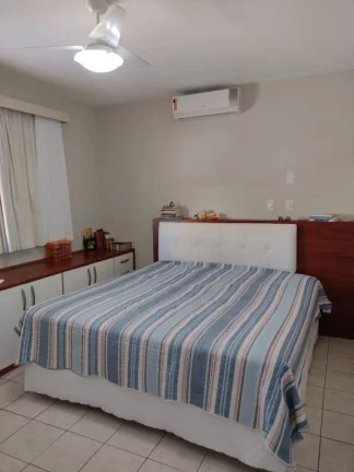 Imagem Casa à Venda no Condomínio Vila D'Este - Espaço, Conforto e Privacidade!
