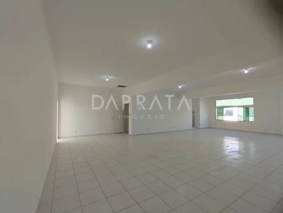 Imagem Salão comercial no centro de Carapicuíba, 150 metros