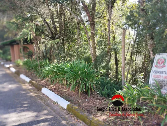 Imagem Terreno a Venda Localizado no Alto do Capivari em Campos do Jordão - SP.