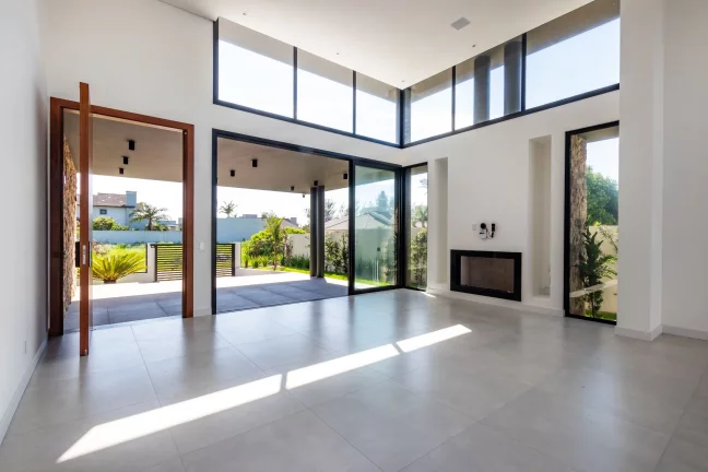 Imagem Casa à venda em Passo de Torres, Centro, com 4 quartos, 274,05m²