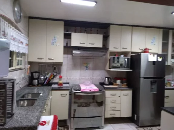 Imagem Sobrado com 3 dormitórios à venda, 170 m² por R$ 750.000,00 - Jardim Medina - Poá/SP