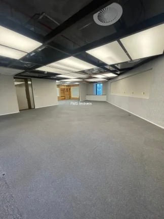 Imagem Conjunto comercial com 380m2 no Jardim Paulistano