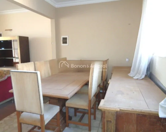 Imagem Amplo e iluminado apartamento com 3 + 1 dormitórios com armários embutidos, sendo 1 suíte. A sala...