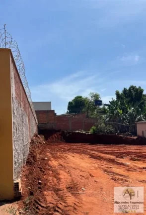 Imagem Lote para Venda em Aparecida de Goiânia, Jardim Miramar