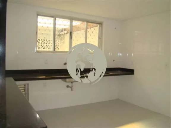 Imagem Sobrado a venda em localização priveligiada!